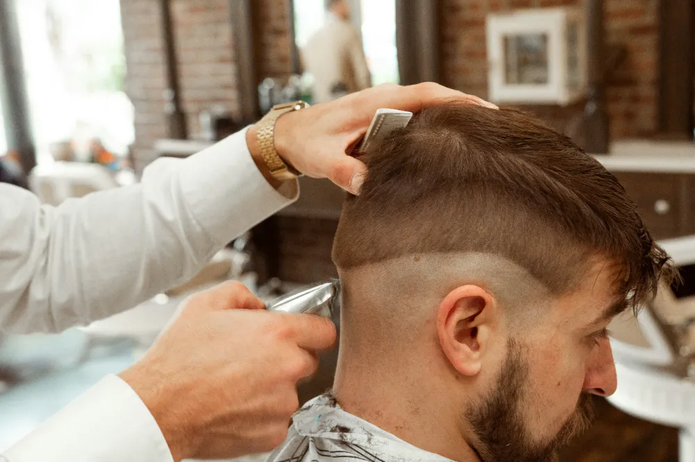 Thr Barber